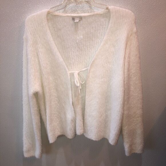 Cato Size 22 24 White Tie Front Open Crop Cozy Fuzzy Eyelash Cardigan Sweater - Picture 3 of 8